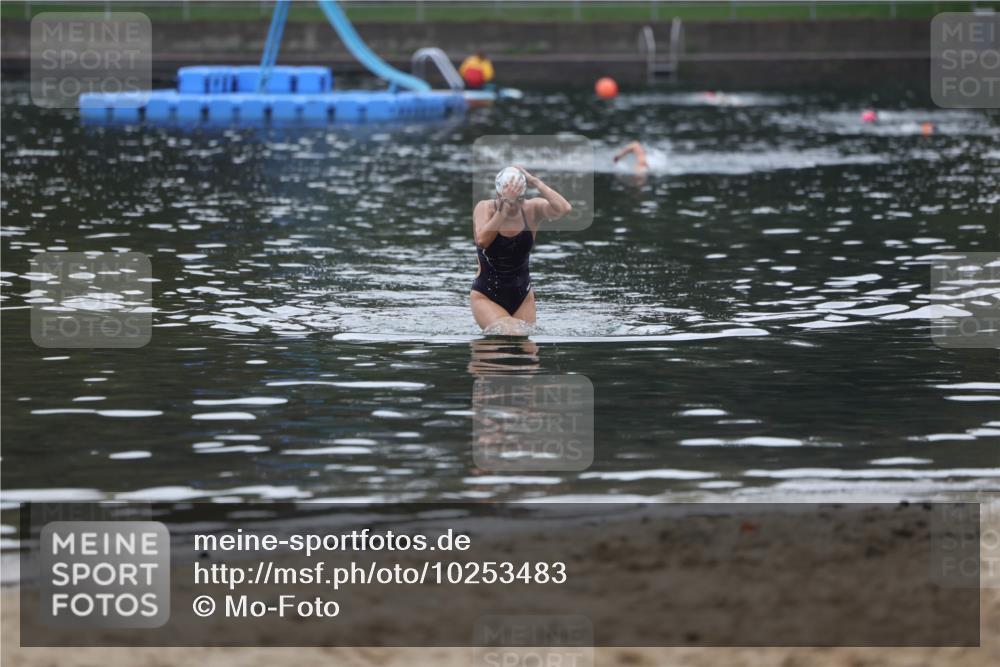 13.09.2026 - Stadtparktriathlon Mo-Foto http://msf.ph/oto/10253483 13.09.2026 10:09:27 Schwimmen 351 meine-sportfotos.de