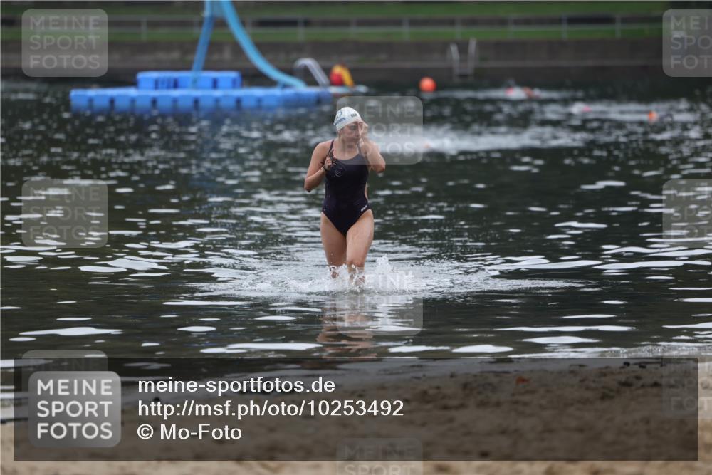 13.09.2026 - Stadtparktriathlon Mo-Foto http://msf.ph/oto/10253492 13.09.2026 10:09:32 Schwimmen 351 meine-sportfotos.de
