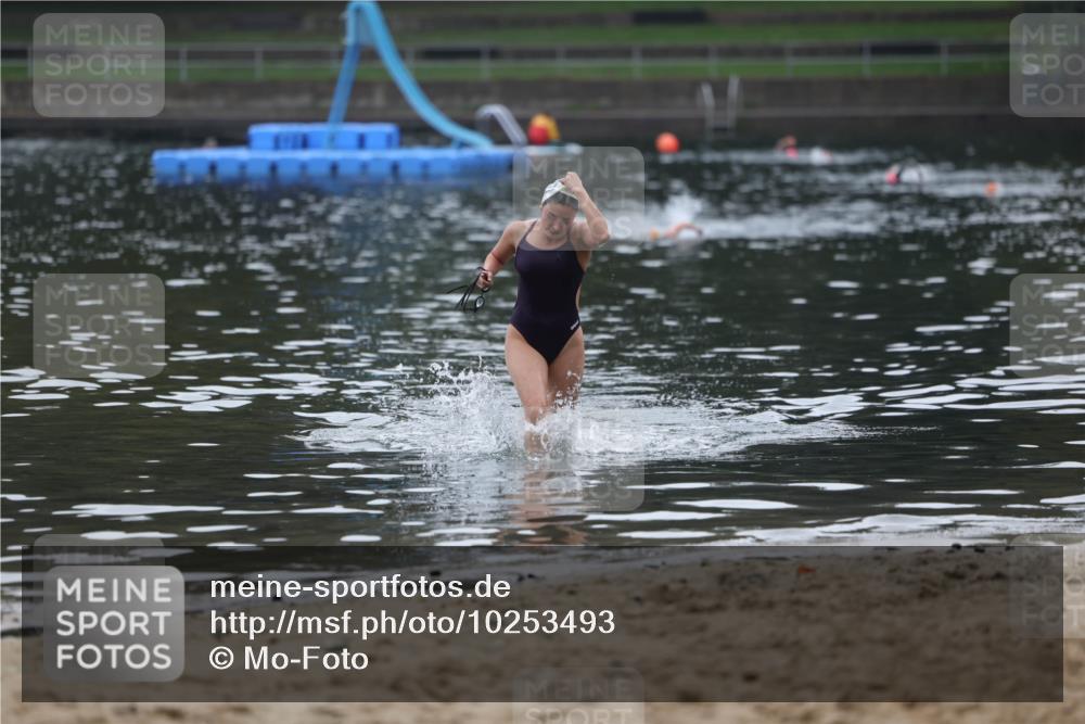 13.09.2026 - Stadtparktriathlon Mo-Foto http://msf.ph/oto/10253493 13.09.2026 10:09:32 Schwimmen 351 meine-sportfotos.de