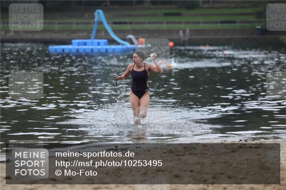 13.09.2026 - Stadtparktriathlon Mo-Foto http://msf.ph/oto/10253495 13.09.2026 10:09:33 Schwimmen 351 meine-sportfotos.de