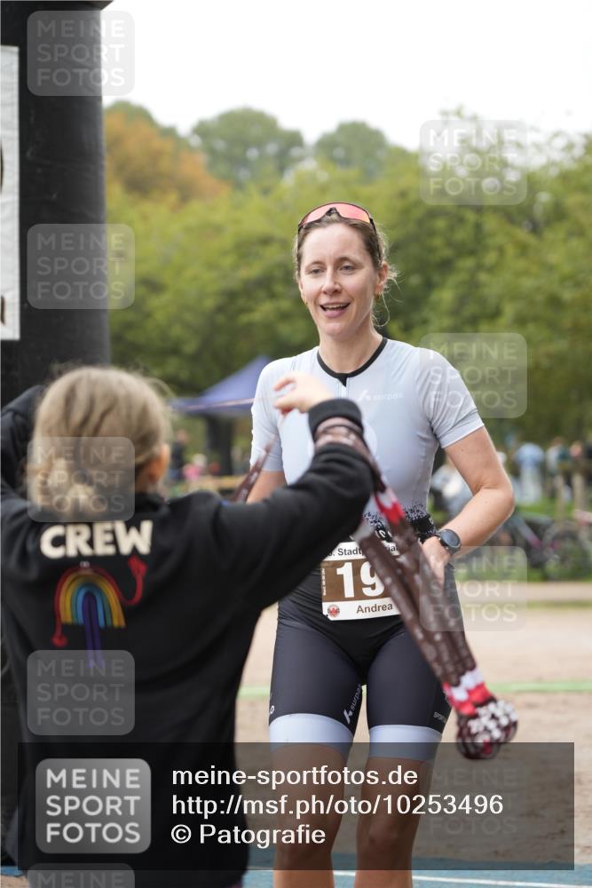 13.09.2026 - Stadtparktriathlon Patografie http://msf.ph/oto/10253496 13.09.2026 10:11:03 Ziel 190 meine-sportfotos.de