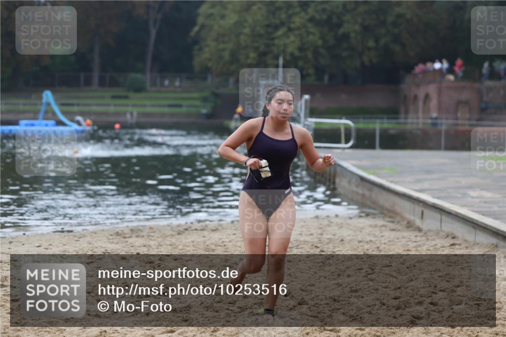 13.09.2026 - Stadtparktriathlon Mo-Foto http://msf.ph/oto/10253516 13.09.2026 10:09:40 Schwimmen 351 meine-sportfotos.de