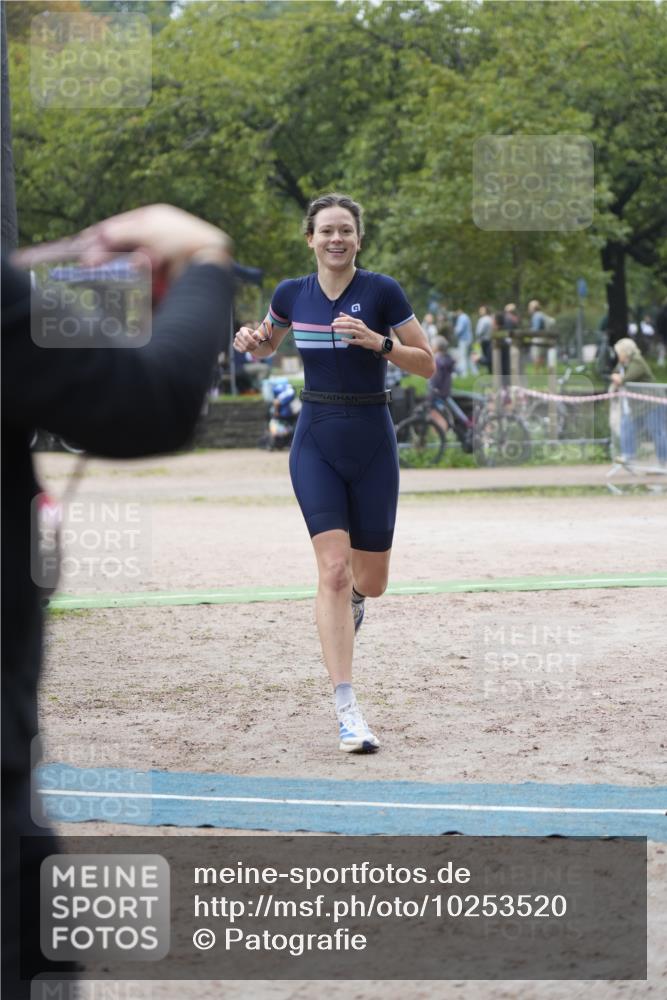 13.09.2026 - Stadtparktriathlon Patografie http://msf.ph/oto/10253520 13.09.2026 10:11:49 Ziel 203 meine-sportfotos.de