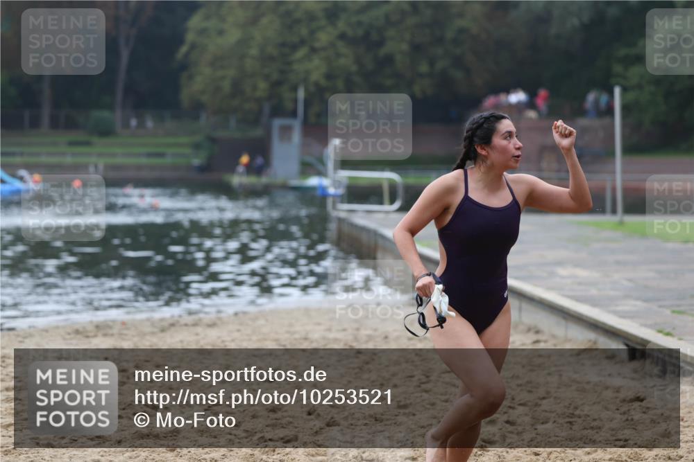 13.09.2026 - Stadtparktriathlon Mo-Foto http://msf.ph/oto/10253521 13.09.2026 10:09:41 Schwimmen 351 meine-sportfotos.de