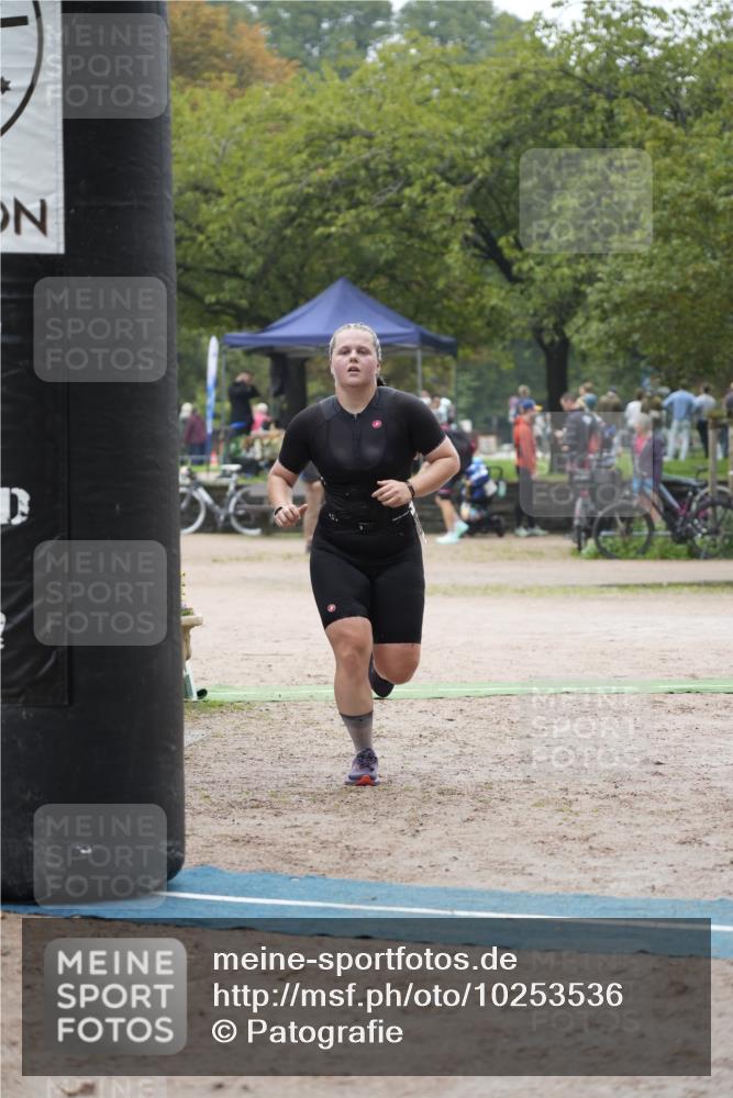 13.09.2026 - Stadtparktriathlon Patografie http://msf.ph/oto/10253536 13.09.2026 10:12:34 Ziel 198 meine-sportfotos.de
