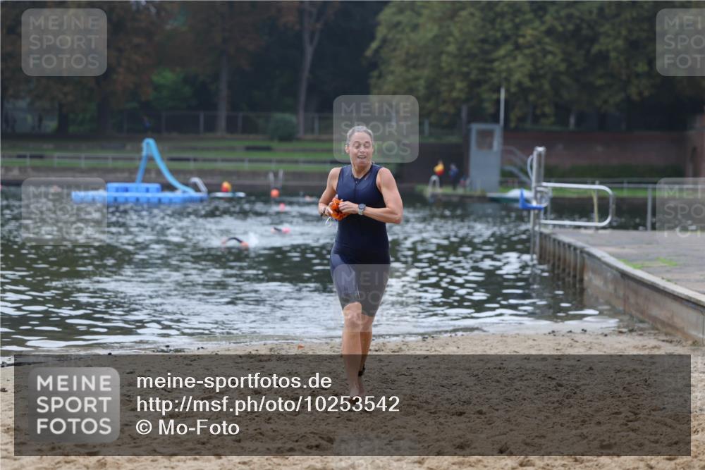 13.09.2026 - Stadtparktriathlon Mo-Foto http://msf.ph/oto/10253542 13.09.2026 10:10:04 Schwimmen 409 meine-sportfotos.de