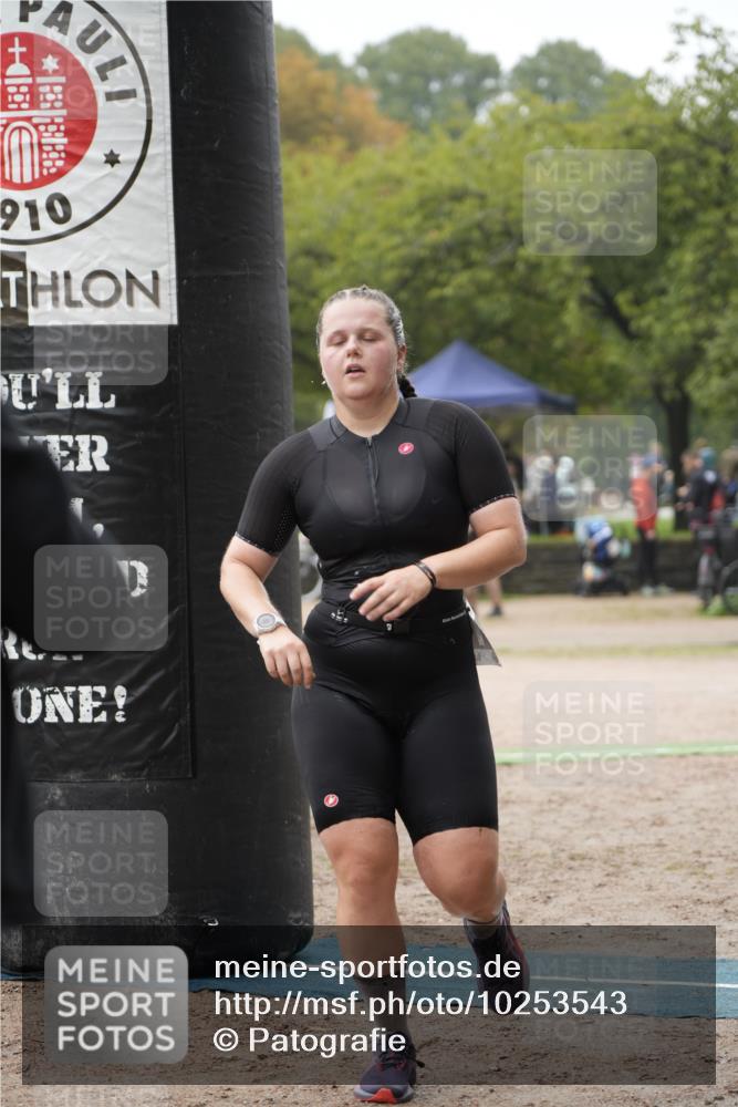 13.09.2026 - Stadtparktriathlon Patografie http://msf.ph/oto/10253543 13.09.2026 10:12:36 Ziel 198 meine-sportfotos.de