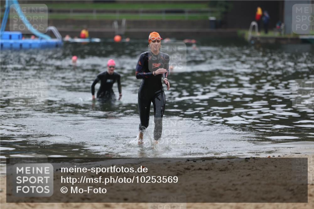 13.09.2026 - Stadtparktriathlon Mo-Foto http://msf.ph/oto/10253569 13.09.2026 10:10:24 Schwimmen 389, 459 meine-sportfotos.de