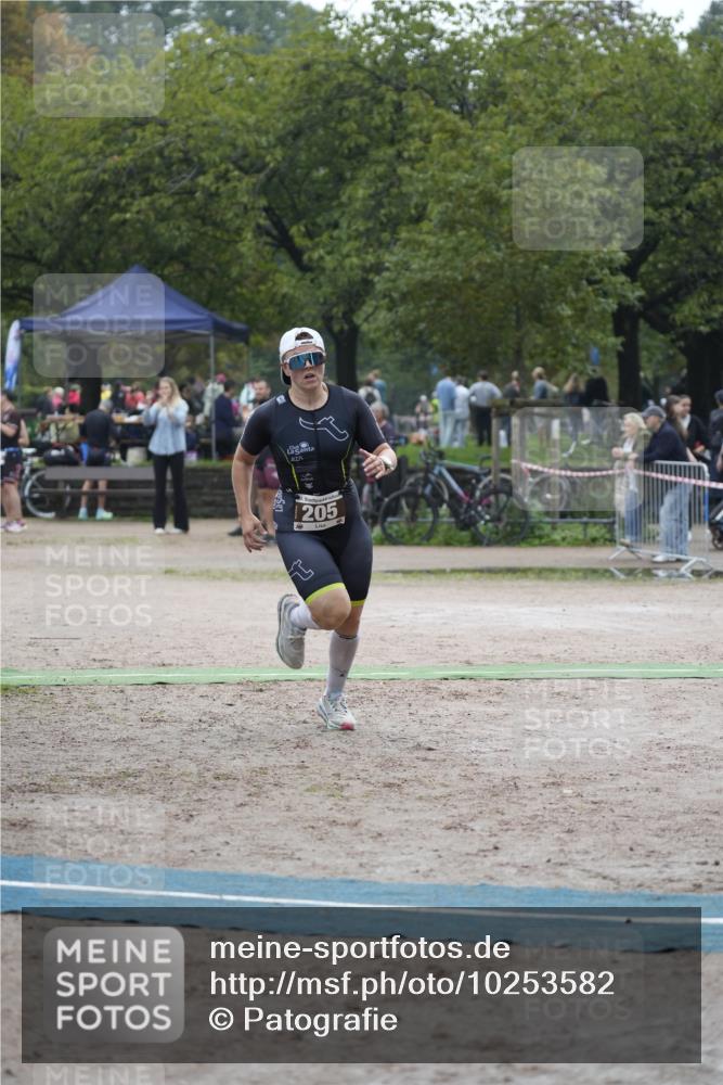 13.09.2026 - Stadtparktriathlon Patografie http://msf.ph/oto/10253582 13.09.2026 10:15:06 Ziel 146, 205 meine-sportfotos.de