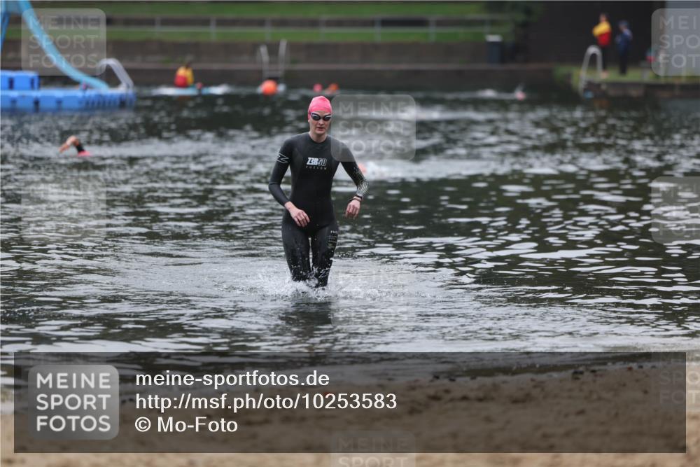 13.09.2026 - Stadtparktriathlon Mo-Foto http://msf.ph/oto/10253583 13.09.2026 10:10:30 Schwimmen 389, 459 meine-sportfotos.de