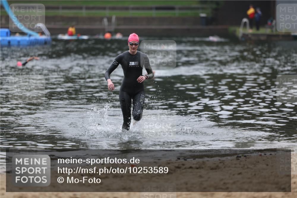 13.09.2026 - Stadtparktriathlon Mo-Foto http://msf.ph/oto/10253589 13.09.2026 10:10:31 Schwimmen 389, 459 meine-sportfotos.de