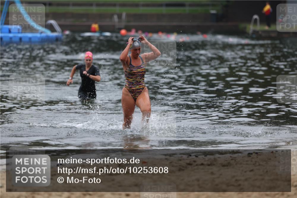 13.09.2026 - Stadtparktriathlon Mo-Foto http://msf.ph/oto/10253608 13.09.2026 10:10:56 Schwimmen 348, 380 meine-sportfotos.de