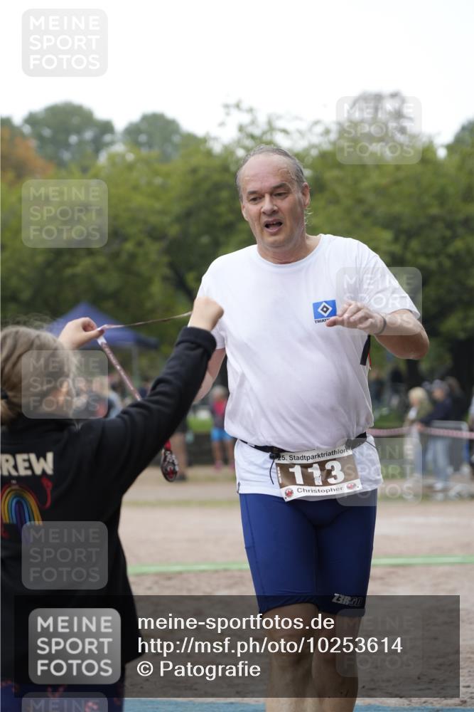 13.09.2026 - Stadtparktriathlon Patografie http://msf.ph/oto/10253614 13.09.2026 10:15:39 Ziel 113 meine-sportfotos.de
