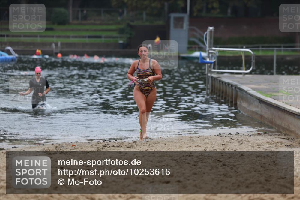 13.09.2026 - Stadtparktriathlon Mo-Foto http://msf.ph/oto/10253616 13.09.2026 10:10:58 Schwimmen 348, 380 meine-sportfotos.de
