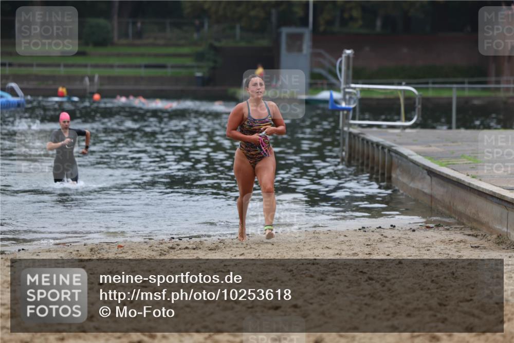 13.09.2026 - Stadtparktriathlon Mo-Foto http://msf.ph/oto/10253618 13.09.2026 10:10:58 Schwimmen 348, 380 meine-sportfotos.de