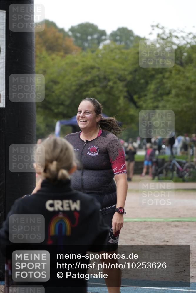 13.09.2026 - Stadtparktriathlon Patografie http://msf.ph/oto/10253626 13.09.2026 10:15:55 Ziel 207 meine-sportfotos.de