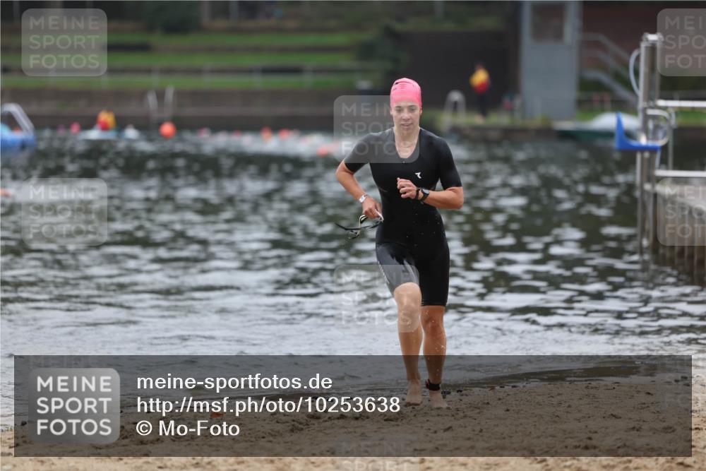13.09.2026 - Stadtparktriathlon Mo-Foto http://msf.ph/oto/10253638 13.09.2026 10:11:04 Schwimmen 348, 380 meine-sportfotos.de