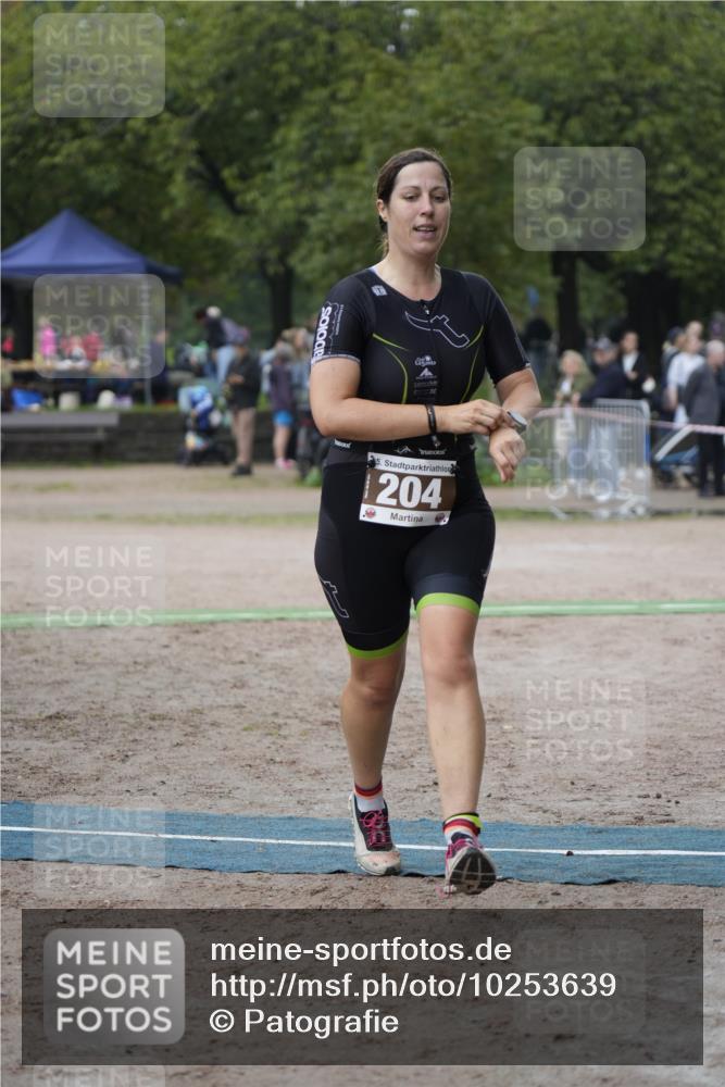 13.09.2026 - Stadtparktriathlon Patografie http://msf.ph/oto/10253639 13.09.2026 10:16:35 Ziel 204 meine-sportfotos.de
