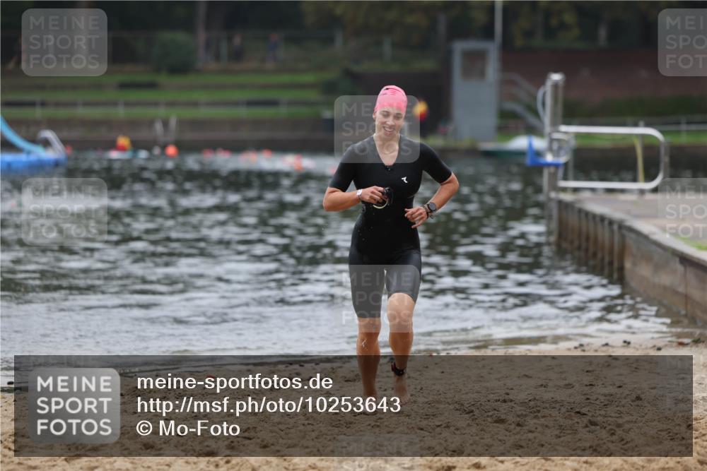 13.09.2026 - Stadtparktriathlon Mo-Foto http://msf.ph/oto/10253643 13.09.2026 10:11:04 Schwimmen 348, 380 meine-sportfotos.de