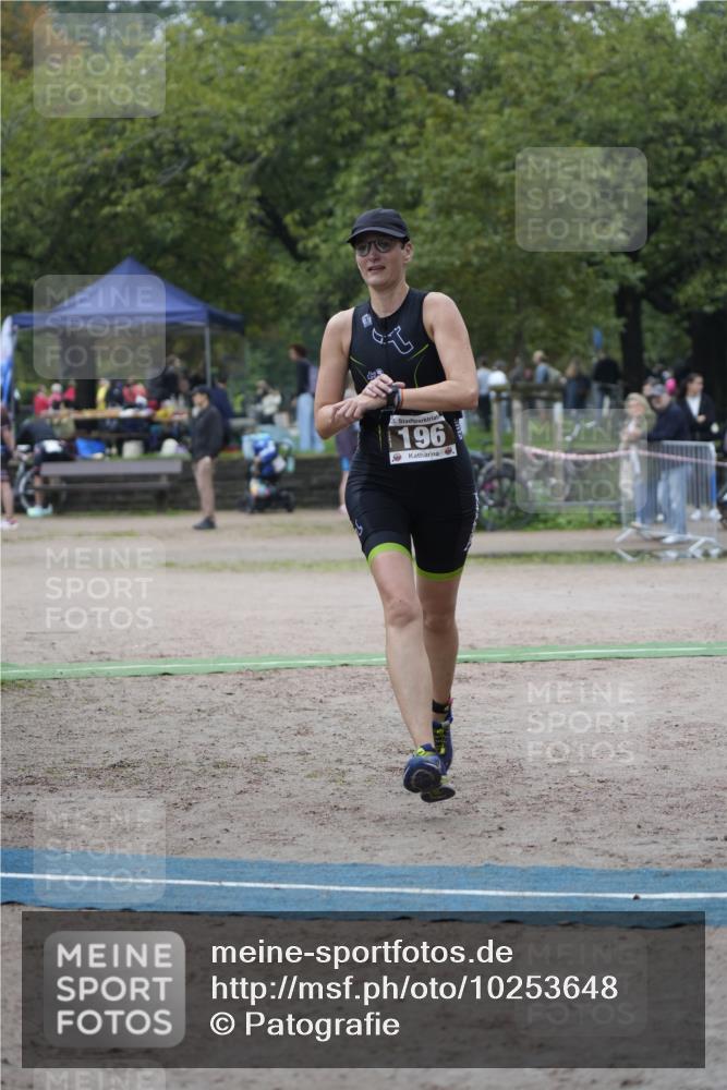 13.09.2026 - Stadtparktriathlon Patografie http://msf.ph/oto/10253648 13.09.2026 10:16:58 Ziel 196 meine-sportfotos.de
