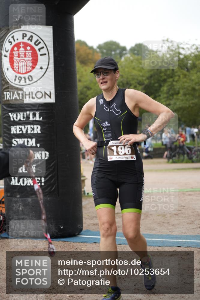13.09.2026 - Stadtparktriathlon Patografie http://msf.ph/oto/10253654 13.09.2026 10:17:00 Ziel 196 meine-sportfotos.de