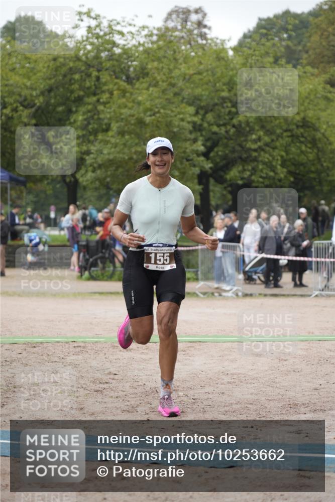 13.09.2026 - Stadtparktriathlon Patografie http://msf.ph/oto/10253662 13.09.2026 10:18:16 Ziel 155 meine-sportfotos.de