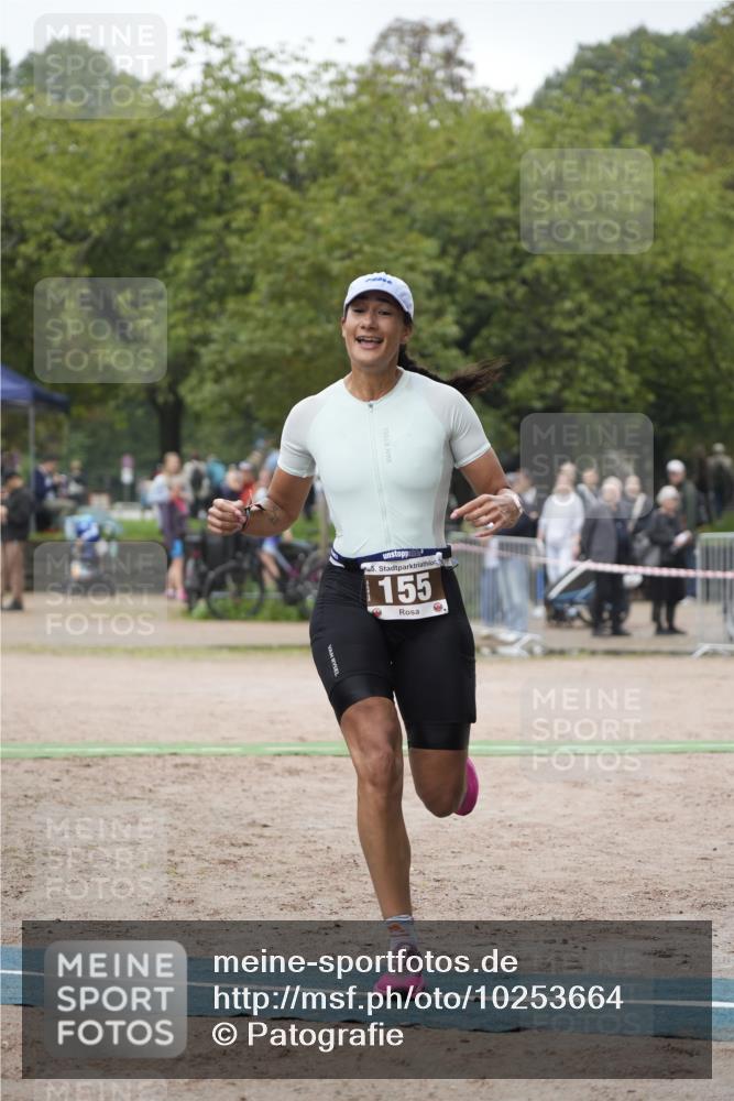 13.09.2026 - Stadtparktriathlon Patografie http://msf.ph/oto/10253664 13.09.2026 10:18:16 Ziel 155 meine-sportfotos.de