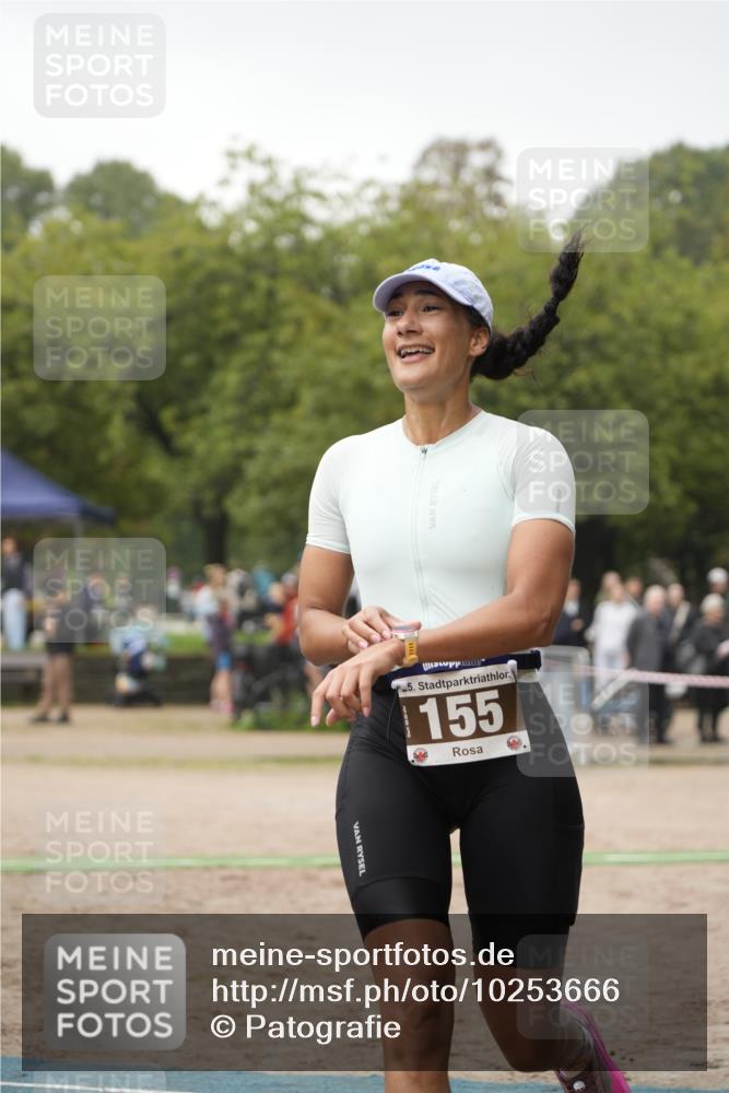 13.09.2026 - Stadtparktriathlon Patografie http://msf.ph/oto/10253666 13.09.2026 10:18:17 Ziel 155 meine-sportfotos.de
