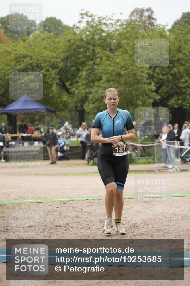 13.09.2026 - Stadtparktriathlon Patografie http://msf.ph/oto/10253685 13.09.2026 10:19:20 Ziel 187 meine-sportfotos.de