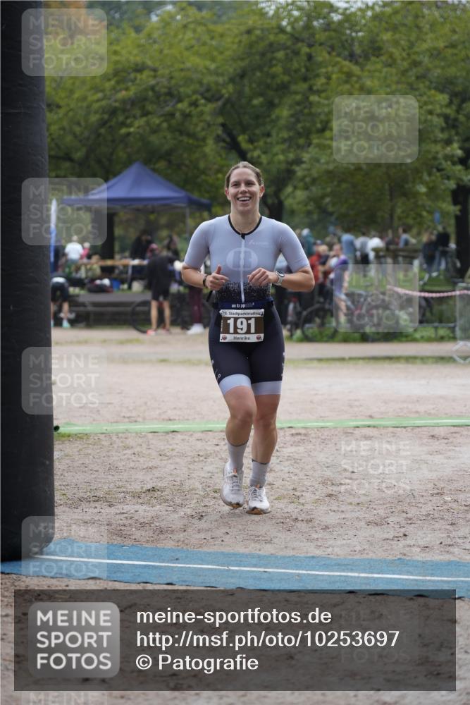 13.09.2026 - Stadtparktriathlon Patografie http://msf.ph/oto/10253697 13.09.2026 10:20:05 Ziel 191 meine-sportfotos.de