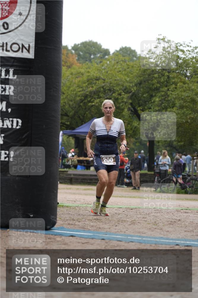 13.09.2026 - Stadtparktriathlon Patografie http://msf.ph/oto/10253704 13.09.2026 10:22:16 Ziel 200 meine-sportfotos.de