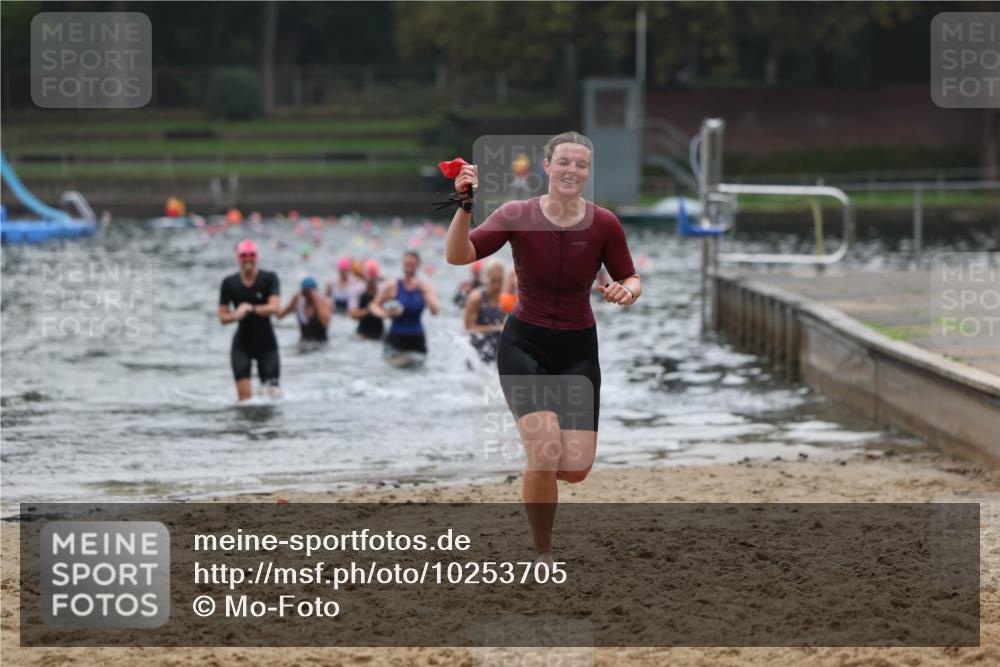 13.09.2026 - Stadtparktriathlon Mo-Foto http://msf.ph/oto/10253705 13.09.2026 10:12:13 Schwimmen 364, 368, 378, 395, 412, 421 meine-sportfotos.de