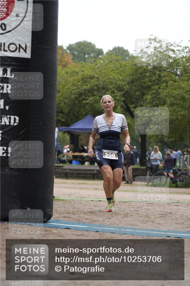 13.09.2026 - Stadtparktriathlon Patografie http://msf.ph/oto/10253706 13.09.2026 10:22:16 Ziel 200 meine-sportfotos.de