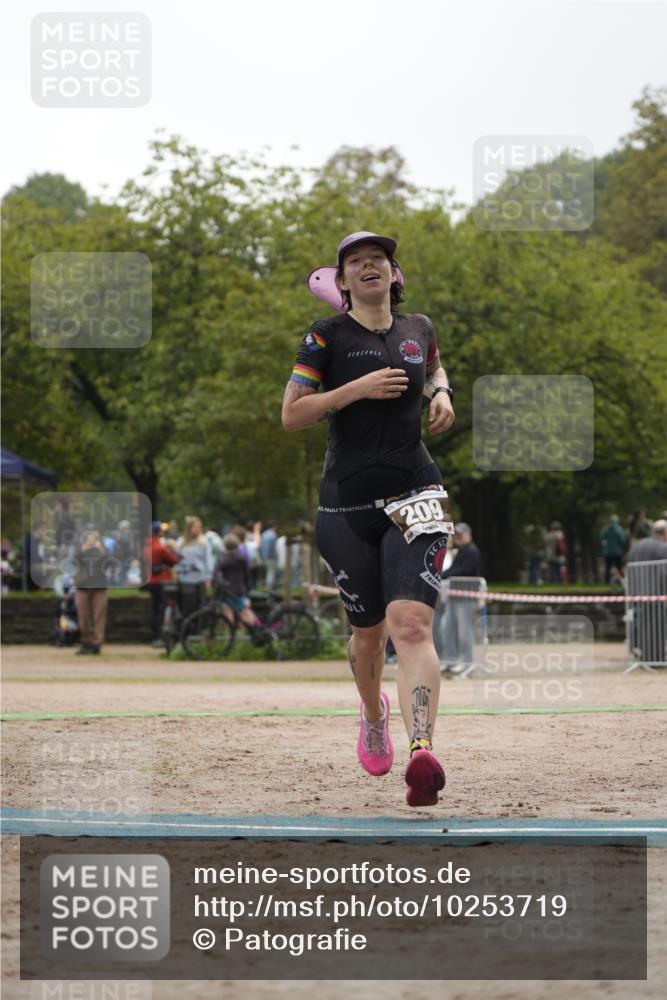 13.09.2026 - Stadtparktriathlon Patografie http://msf.ph/oto/10253719 13.09.2026 10:22:49 Ziel 209 meine-sportfotos.de