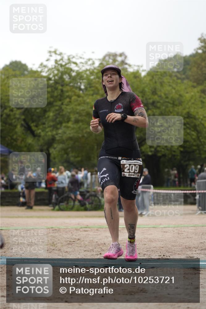 13.09.2026 - Stadtparktriathlon Patografie http://msf.ph/oto/10253721 13.09.2026 10:22:50 Ziel 209 meine-sportfotos.de