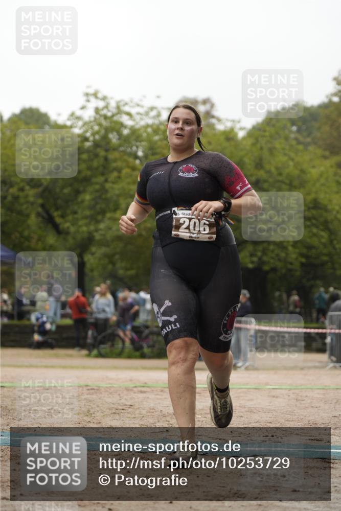 13.09.2026 - Stadtparktriathlon Patografie http://msf.ph/oto/10253729 13.09.2026 10:23:16 Ziel 206 meine-sportfotos.de