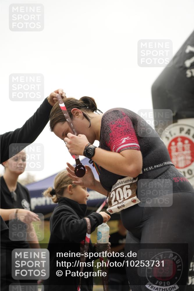 13.09.2026 - Stadtparktriathlon Patografie http://msf.ph/oto/10253731 13.09.2026 10:23:20 Ziel 206 meine-sportfotos.de