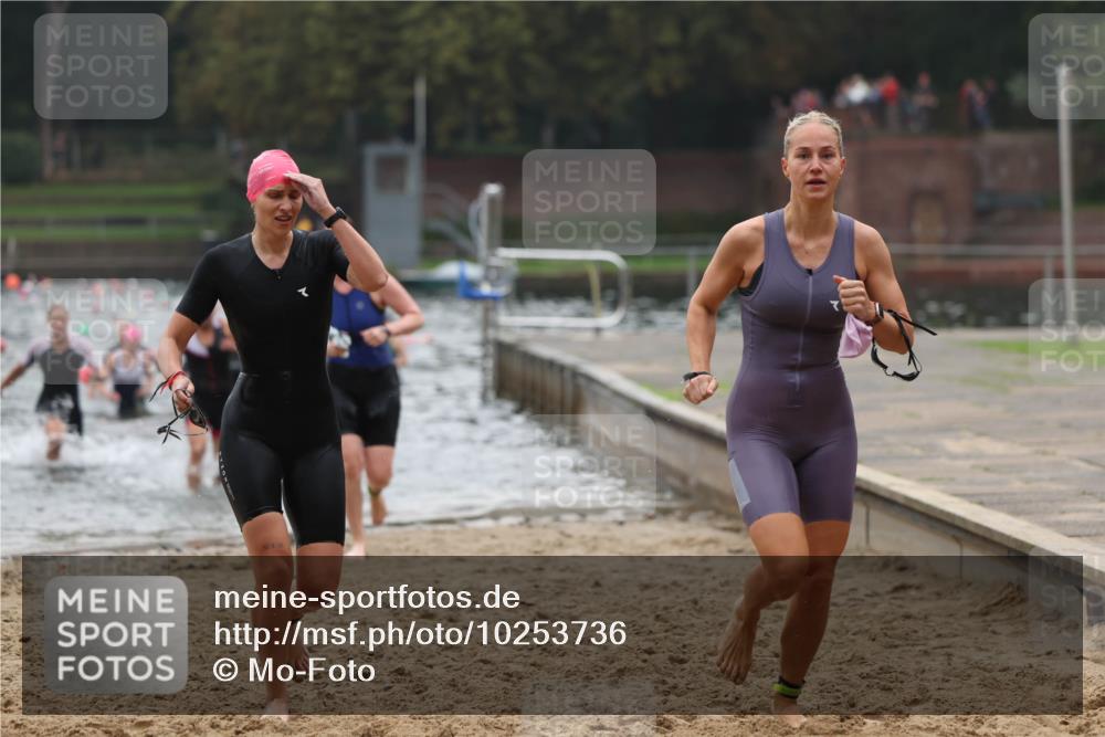 13.09.2026 - Stadtparktriathlon Mo-Foto http://msf.ph/oto/10253736 13.09.2026 10:12:21 Schwimmen 364, 368, 378, 395, 412, 465 meine-sportfotos.de