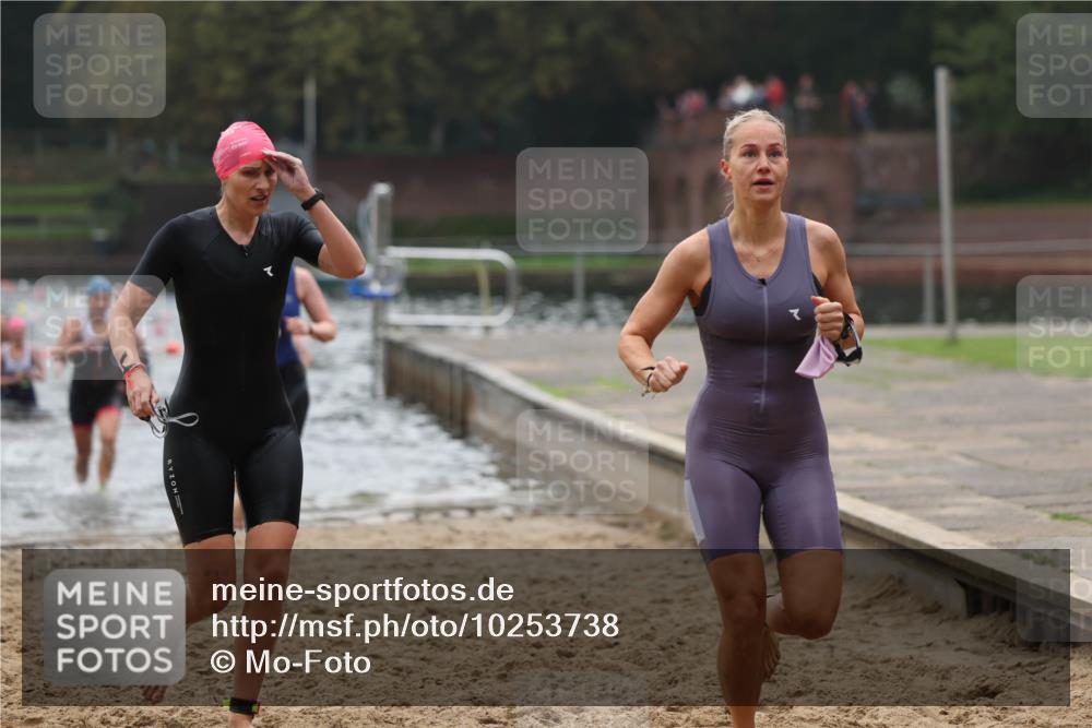13.09.2026 - Stadtparktriathlon Mo-Foto http://msf.ph/oto/10253738 13.09.2026 10:12:21 Schwimmen 364, 368, 378, 395, 412, 465 meine-sportfotos.de