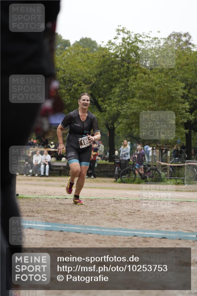 13.09.2026 - Stadtparktriathlon Patografie http://msf.ph/oto/10253753 13.09.2026 10:24:50 Ziel 185 meine-sportfotos.de
