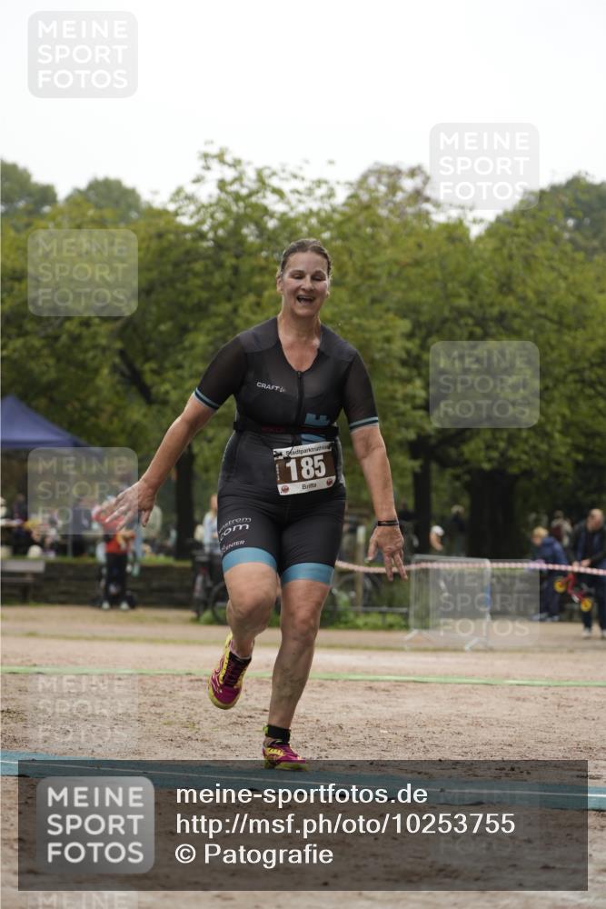 13.09.2026 - Stadtparktriathlon Patografie http://msf.ph/oto/10253755 13.09.2026 10:24:52 Ziel 185 meine-sportfotos.de
