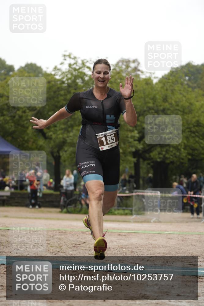 13.09.2026 - Stadtparktriathlon Patografie http://msf.ph/oto/10253757 13.09.2026 10:24:52 Ziel 185 meine-sportfotos.de