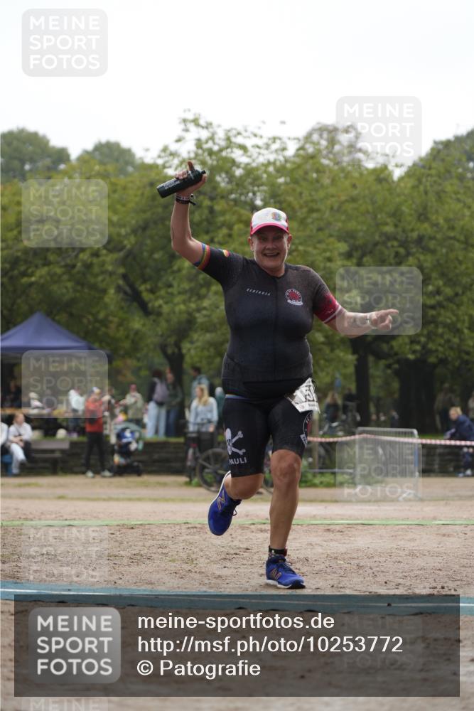 13.09.2026 - Stadtparktriathlon Patografie http://msf.ph/oto/10253772 13.09.2026 10:25:20 Ziel 150 meine-sportfotos.de