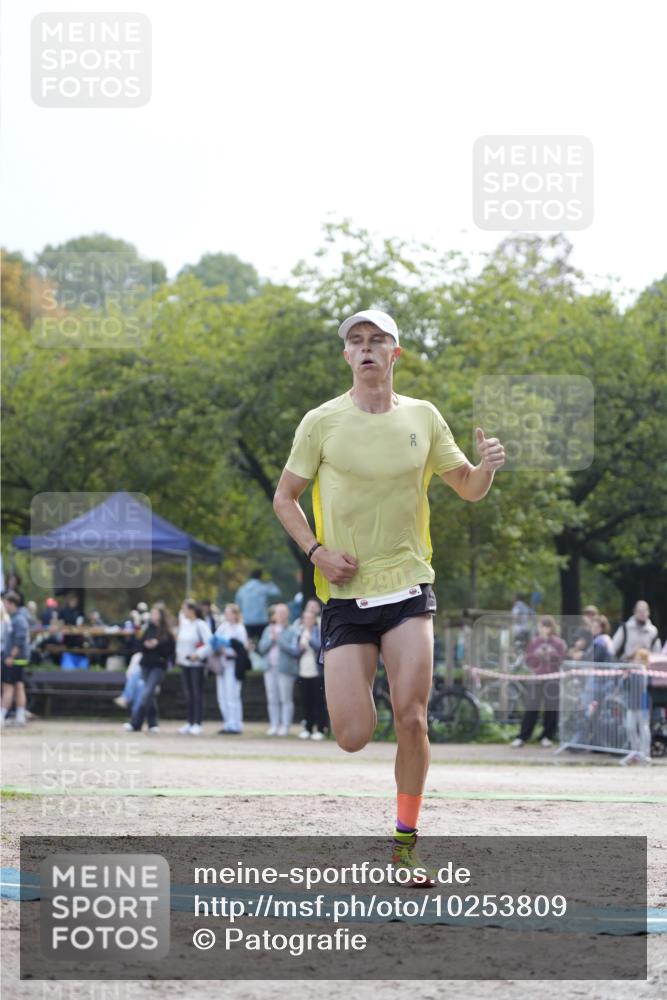 13.09.2026 - Stadtparktriathlon Patografie http://msf.ph/oto/10253809 13.09.2026 10:37:29 Ziel 290 meine-sportfotos.de