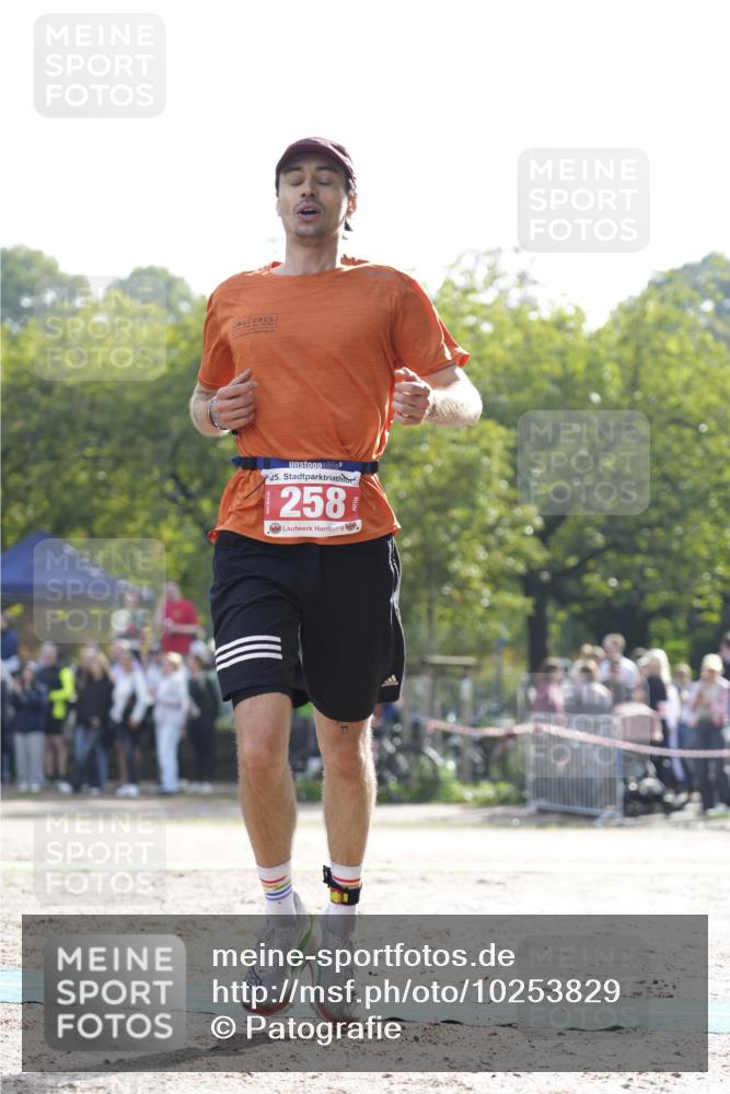 13.09.2026 - Stadtparktriathlon Patografie http://msf.ph/oto/10253829 13.09.2026 10:44:29 Ziel 218, 258 meine-sportfotos.de