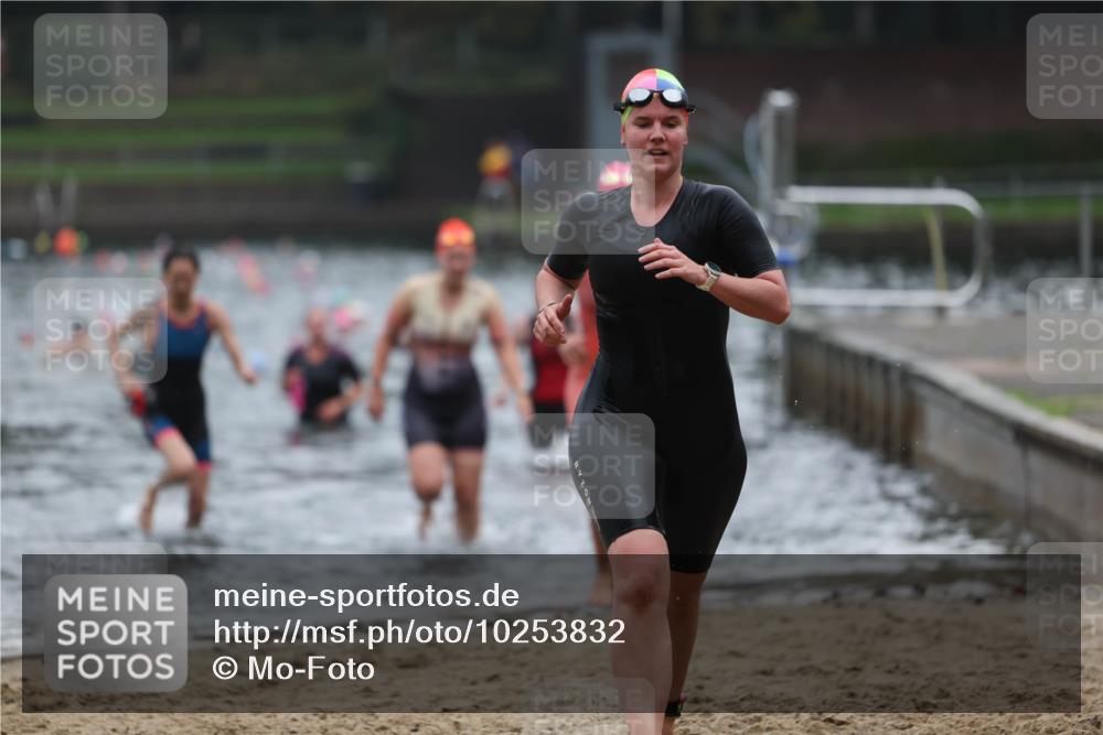 13.09.2026 - Stadtparktriathlon Mo-Foto http://msf.ph/oto/10253832 13.09.2026 10:12:48 Schwimmen 346, 372, 383, 414, 432, 447 meine-sportfotos.de