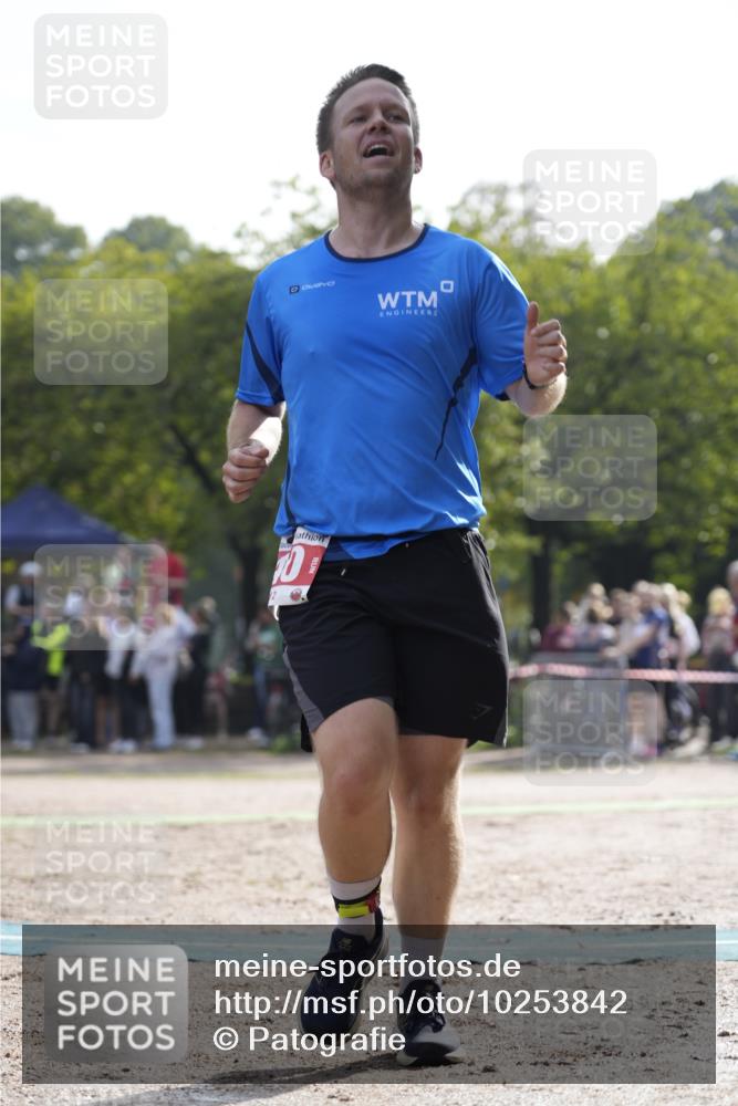 13.09.2026 - Stadtparktriathlon Patografie http://msf.ph/oto/10253842 13.09.2026 10:45:45 Ziel 340 meine-sportfotos.de