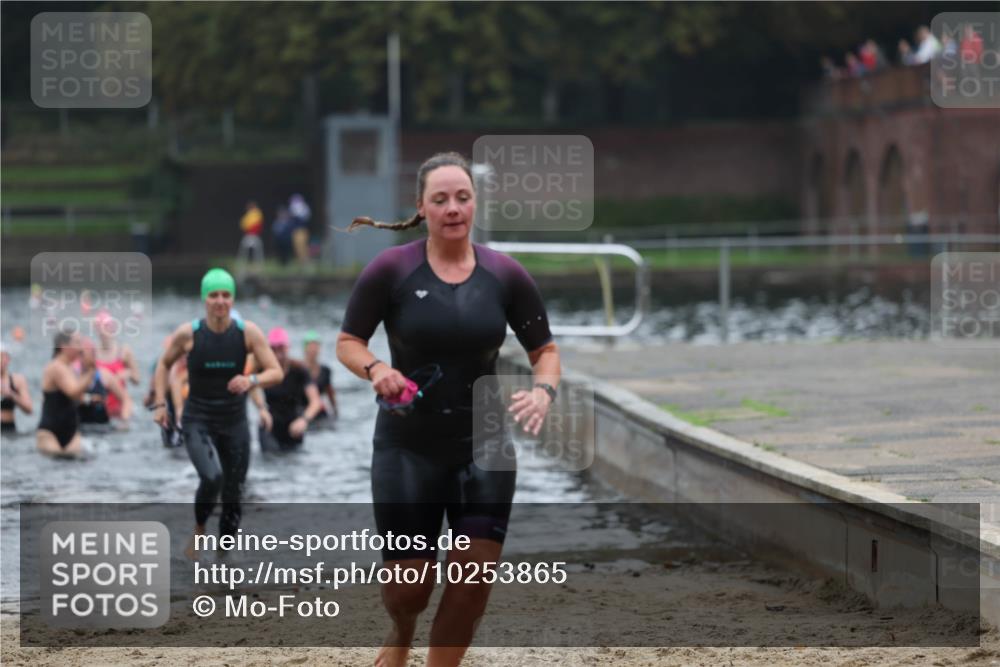 13.09.2026 - Stadtparktriathlon Mo-Foto http://msf.ph/oto/10253865 13.09.2026 10:13:03 Schwimmen 390, 415, 432, 433, 443, 450, 462 meine-sportfotos.de