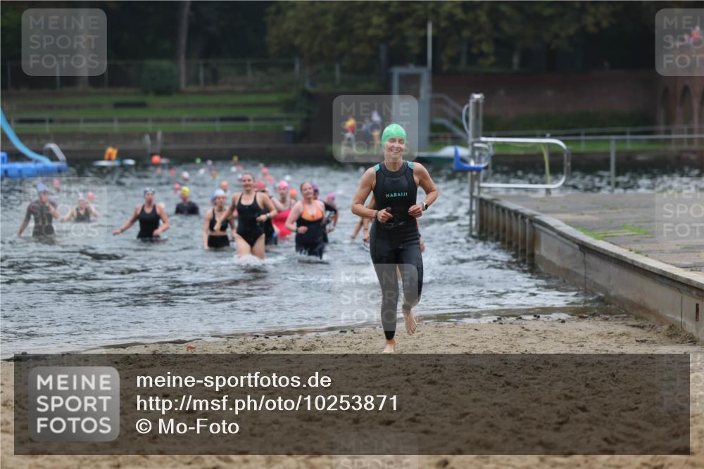 13.09.2026 - Stadtparktriathlon Mo-Foto http://msf.ph/oto/10253871 13.09.2026 10:13:06 Schwimmen 357, 390, 415, 428, 433, 443, 450, 461, 462 meine-sportfotos.de