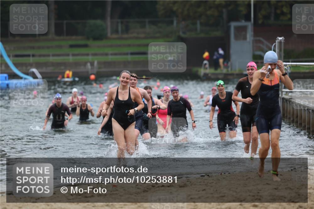 13.09.2026 - Stadtparktriathlon Mo-Foto http://msf.ph/oto/10253881 13.09.2026 10:13:11 Schwimmen 347, 357, 385, 415, 428, 430, 433, 434, 443, 450, 461, 462 meine-sportfotos.de